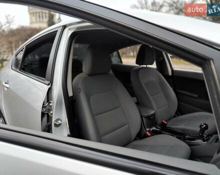 Серый Киа Форте, объемом двигателя 2 л и пробегом 257 тыс. км за 6990 $, фото 29 на Automoto.ua