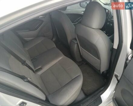 Сірий Кіа Форте, об'ємом двигуна 2 л та пробігом 256 тис. км за 12000 $, фото 12 на Automoto.ua