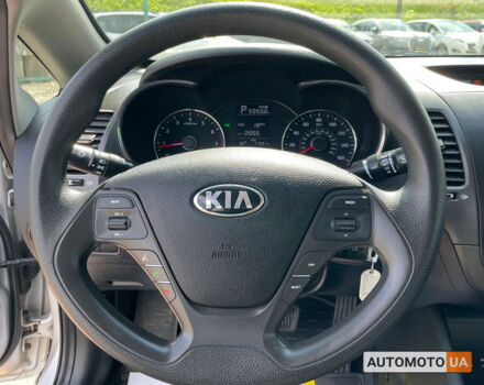 Сірий Кіа Форте, об'ємом двигуна 2 л та пробігом 114 тис. км за 12800 $, фото 7 на Automoto.ua