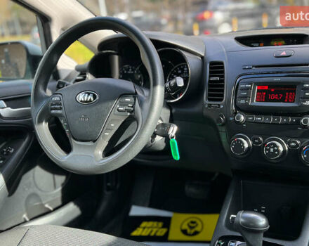 Сірий Кіа Форте, об'ємом двигуна 2 л та пробігом 86 тис. км за 8999 $, фото 18 на Automoto.ua