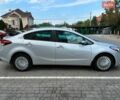 Серый Киа Форте, объемом двигателя 2 л и пробегом 260 тыс. км за 8400 $, фото 3 на Automoto.ua