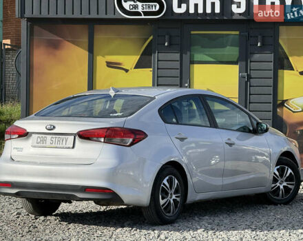 Киа Форте 2017 в Стрые на Automoto.ua Серый Киа Форте, объемом двигателя 2 л и пробегом 114 тыс. км за 10999 $, фото 22 на Automoto.ua