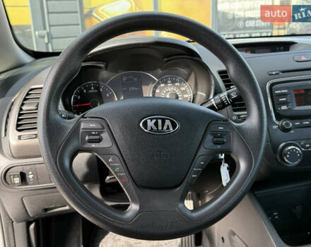 Киа Форте 2017 в Стрые на Automoto.ua Серый Киа Форте, объемом двигателя 2 л и пробегом 114 тыс. км за 10999 $, фото 43 на Automoto.ua