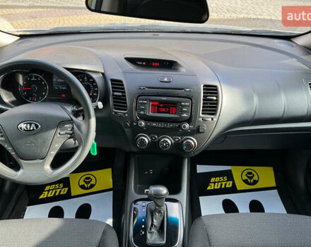 Сірий Кіа Форте, об'ємом двигуна 2 л та пробігом 86 тис. км за 8999 $, фото 10 на Automoto.ua