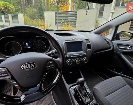 Кіа Форте 2017 у Києві на Automoto.ua Сірий Кіа Форте, об'ємом двигуна 2 л та пробігом 90 тис. км за 11000 $, фото 9 на Automoto.ua