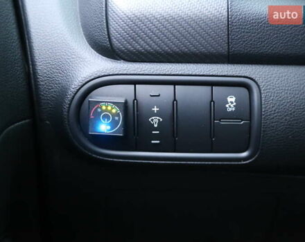 Кіа Форте 2017 у Києві на Automoto.ua Сірий Кіа Форте, об'ємом двигуна 2 л та пробігом 92 тис. км за 11800 $, фото 23 на Automoto.ua