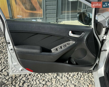 Киа Форте 2017 в Стрые на Automoto.ua Серый Киа Форте, объемом двигателя 2 л и пробегом 114 тыс. км за 10999 $, фото 41 на Automoto.ua