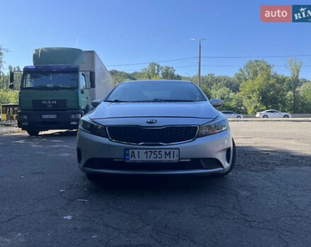 Сірий Кіа Форте, об'ємом двигуна 2 л та пробігом 130 тис. км за 10400 $, фото 3 на Automoto.ua