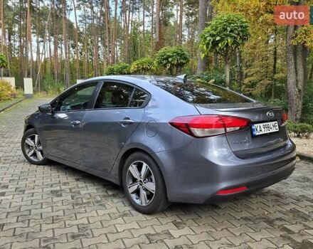 Кіа Форте 2017 у Києві на Automoto.ua Сірий Кіа Форте, об'ємом двигуна 2 л та пробігом 90 тис. км за 11000 $, фото 6 на Automoto.ua