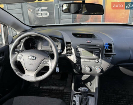 Киа Форте 2017 в Стрые на Automoto.ua Серый Киа Форте, объемом двигателя 2 л и пробегом 114 тыс. км за 10999 $, фото 36 на Automoto.ua