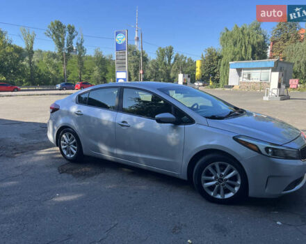 Сірий Кіа Форте, об'ємом двигуна 2 л та пробігом 130 тис. км за 10400 $, фото 4 на Automoto.ua