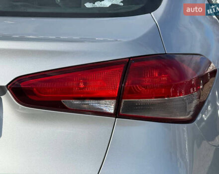 Серый Киа Форте, объемом двигателя 2 л и пробегом 114 тыс. км за 10800 $, фото 25 на Automoto.ua