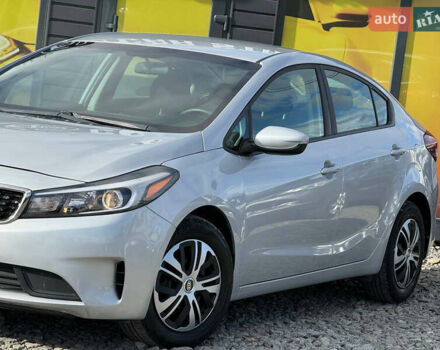 Серый Киа Форте, объемом двигателя 2 л и пробегом 114 тыс. км за 10800 $, фото 12 на Automoto.ua