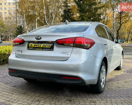 Серый Киа Форте, объемом двигателя 2 л и пробегом 86 тыс. км за 8999 $, фото 6 на Automoto.ua