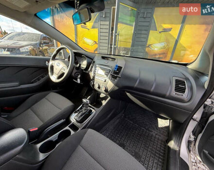 Серый Киа Форте, объемом двигателя 2 л и пробегом 114 тыс. км за 10800 $, фото 31 на Automoto.ua