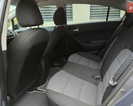 Кіа Форте 2017 у Києві на Automoto.ua Сірий Кіа Форте, об'ємом двигуна 2 л та пробігом 90 тис. км за 11000 $, фото 8 на Automoto.ua