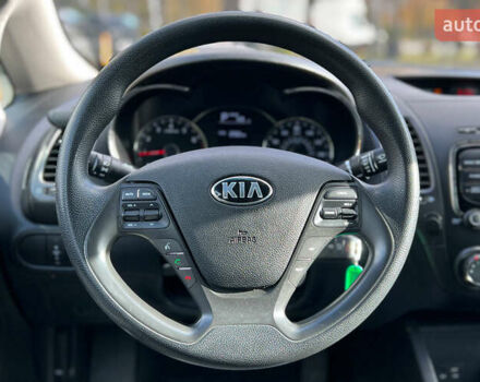 Серый Киа Форте, объемом двигателя 2 л и пробегом 86 тыс. км за 8999 $, фото 11 на Automoto.ua