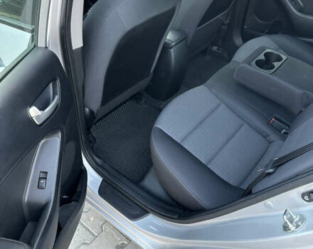 Серый Киа Форте, объемом двигателя 2 л и пробегом 147 тыс. км за 9700 $, фото 35 на Automoto.ua