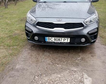 Серый Киа Форте, объемом двигателя 2 л и пробегом 180 тыс. км за 11800 $, фото 1 на Automoto.ua