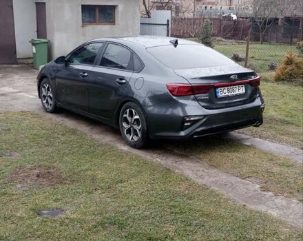 Серый Киа Форте, объемом двигателя 2 л и пробегом 180 тыс. км за 11800 $, фото 6 на Automoto.ua