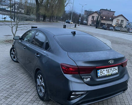 Серый Киа Форте, объемом двигателя 2 л и пробегом 98 тыс. км за 14500 $, фото 6 на Automoto.ua