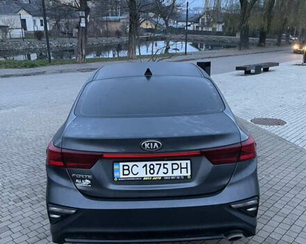 Серый Киа Форте, объемом двигателя 2 л и пробегом 98 тыс. км за 14500 $, фото 7 на Automoto.ua