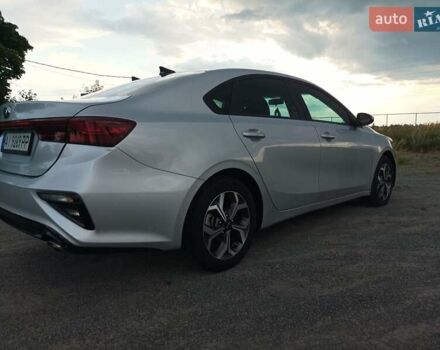 Серый Киа Форте, объемом двигателя 2 л и пробегом 32 тыс. км за 13990 $, фото 5 на Automoto.ua