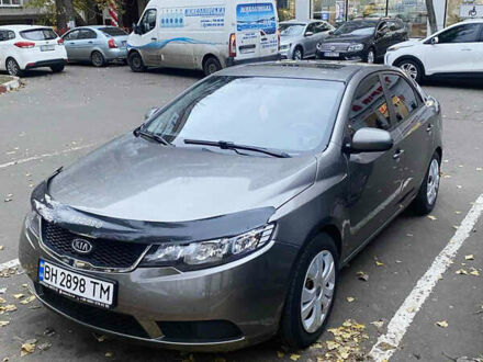 Серый Киа Форте, объемом двигателя 2 л и пробегом 311 тыс. км за 6999 $, фото 1 на Automoto.ua