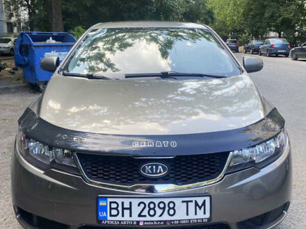 Киа Форте 2011 в Одессе на Automoto.ua Серый Киа Форте, объемом двигателя 2 л и пробегом 311 тыс. км за 6999 $, фото 1 на Automoto.ua