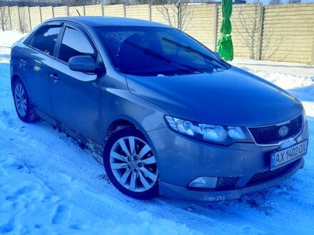 Сірий Кіа Форте, об'ємом двигуна 2.4 л та пробігом 31300 тис. км за 8600 $, фото 1 на Automoto.ua