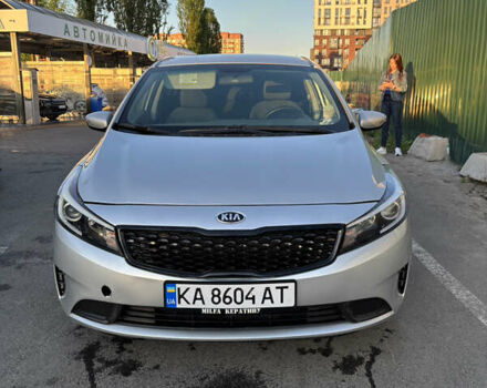 Серый Киа Форте, объемом двигателя 2 л и пробегом 192 тыс. км за 9500 $, фото 1 на Automoto.ua
