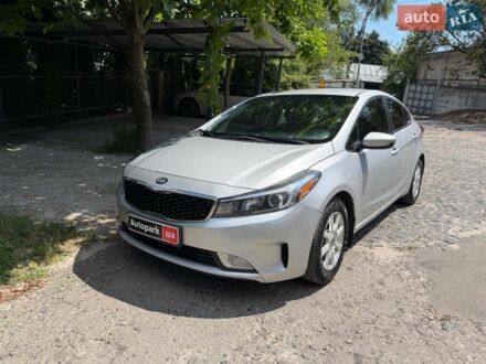 Серый Киа Форте, объемом двигателя 2 л и пробегом 223 тыс. км за 9890 $, фото 1 на Automoto.ua