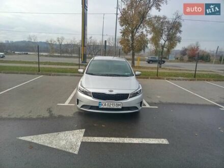 Серый Киа Форте, объемом двигателя 2 л и пробегом 256 тыс. км за 12000 $, фото 1 на Automoto.ua