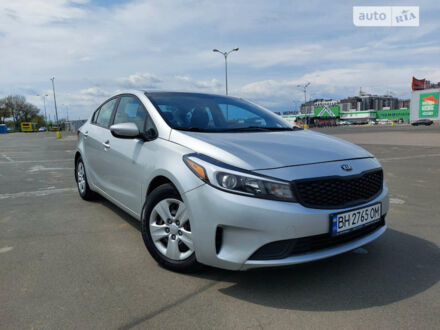 Серый Киа Форте, объемом двигателя 2 л и пробегом 174 тыс. км за 9500 $, фото 1 на Automoto.ua