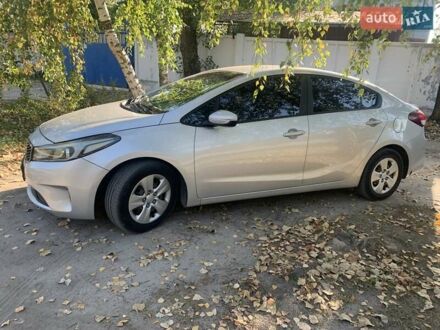 Киа Форте 2016 в Ахтырке на Automoto.ua Серый Киа Форте, объемом двигателя 2 л и пробегом 156 тыс. км за 10700 $, фото 1 на Automoto.ua
