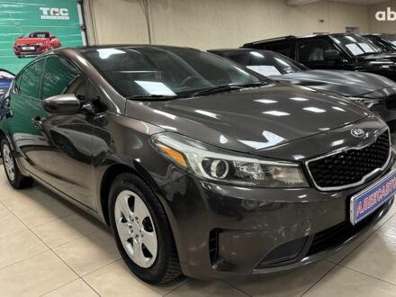Серый Киа Форте, объемом двигателя 2 л и пробегом 157 тыс. км за 10000 $, фото 1 на Automoto.ua