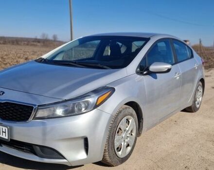 Серый Киа Форте, объемом двигателя 2 л и пробегом 188 тыс. км за 10200 $, фото 1 на Automoto.ua