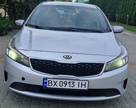 Серый Киа Форте, объемом двигателя 2 л и пробегом 188 тыс. км за 9200 $, фото 1 на Automoto.ua