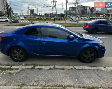 Синій Кіа Форте, об'ємом двигуна 2 л та пробігом 260 тис. км за 7300 $, фото 4 на Automoto.ua