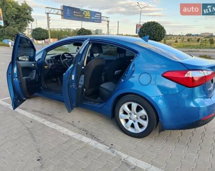 Синий Киа Форте, объемом двигателя 2 л и пробегом 174 тыс. км за 8600 $, фото 9 на Automoto.ua