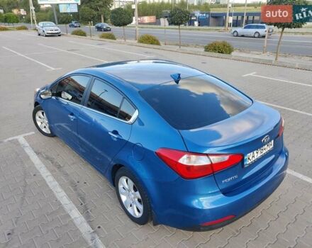 Синий Киа Форте, объемом двигателя 2 л и пробегом 174 тыс. км за 8600 $, фото 6 на Automoto.ua