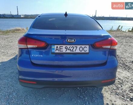 Синій Кіа Форте, об'ємом двигуна 2 л та пробігом 172 тис. км за 9700 $, фото 6 на Automoto.ua