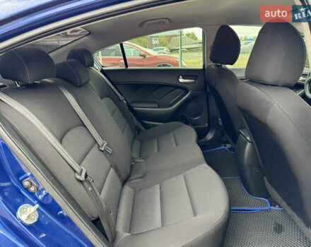 Синий Киа Форте, объемом двигателя 2 л и пробегом 179 тыс. км за 9700 $, фото 21 на Automoto.ua