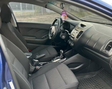 Синий Киа Форте, объемом двигателя 2 л и пробегом 125 тыс. км за 11500 $, фото 5 на Automoto.ua
