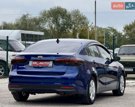Синий Киа Форте, объемом двигателя 2 л и пробегом 179 тыс. км за 9700 $, фото 53 на Automoto.ua