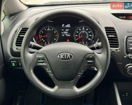 Синий Киа Форте, объемом двигателя 2 л и пробегом 179 тыс. км за 9700 $, фото 29 на Automoto.ua