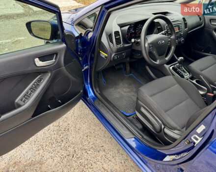 Синий Киа Форте, объемом двигателя 2 л и пробегом 179 тыс. км за 9700 $, фото 8 на Automoto.ua