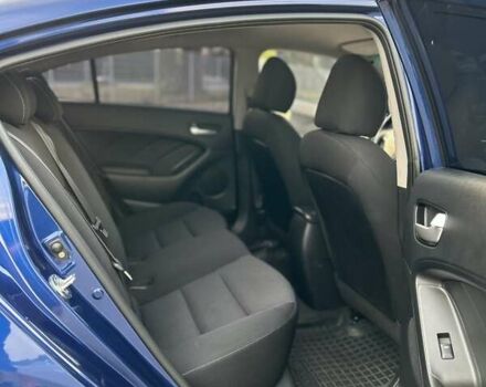 Синий Киа Форте, объемом двигателя 2 л и пробегом 125 тыс. км за 11500 $, фото 6 на Automoto.ua