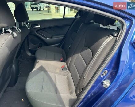 Синий Киа Форте, объемом двигателя 2 л и пробегом 142 тыс. км за 2100 $, фото 13 на Automoto.ua