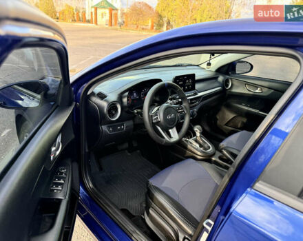 Синій Кіа Форте, об'ємом двигуна 2 л та пробігом 84 тис. км за 13700 $, фото 16 на Automoto.ua